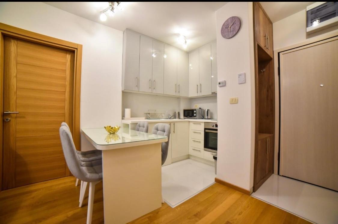 Lana Lux Apartment *